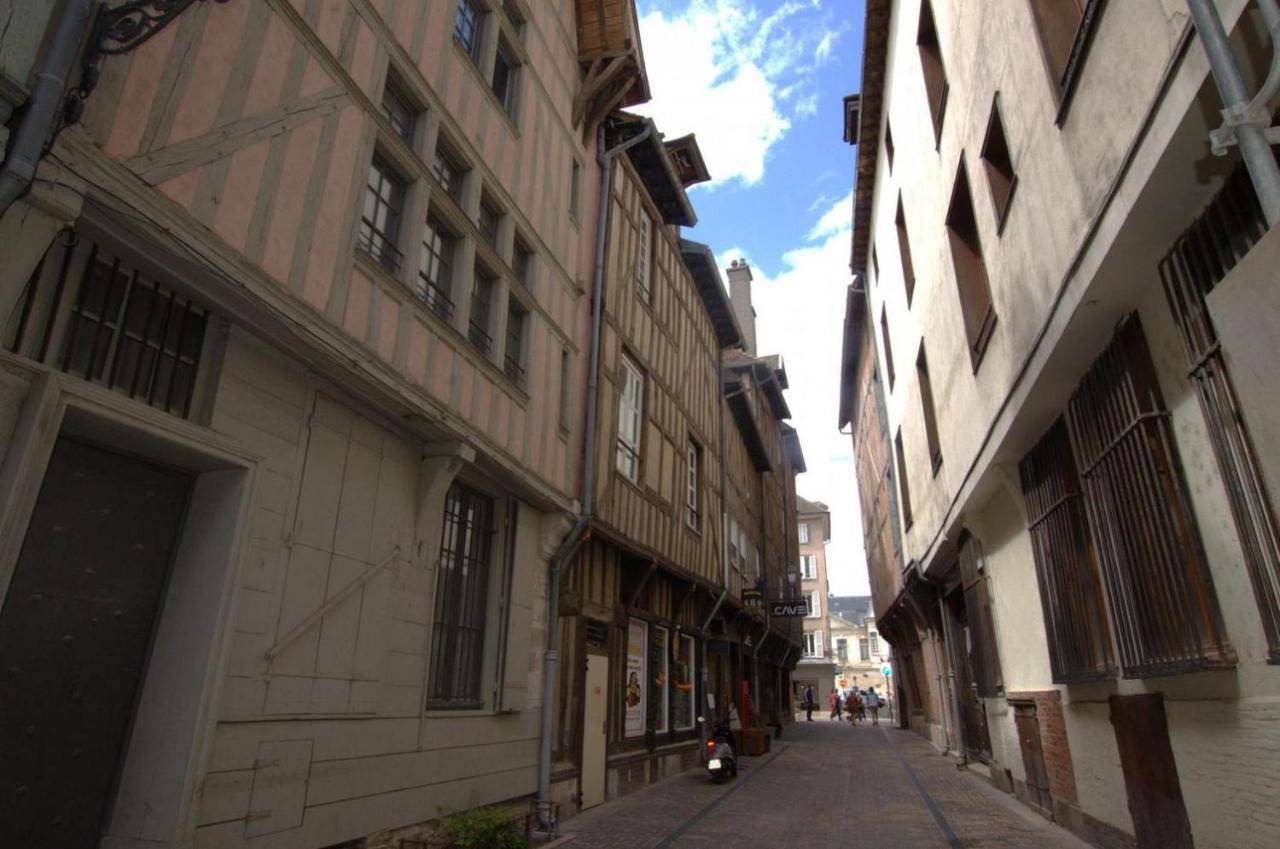 Apartament Le Sacre Troyes Zewnętrze zdjęcie