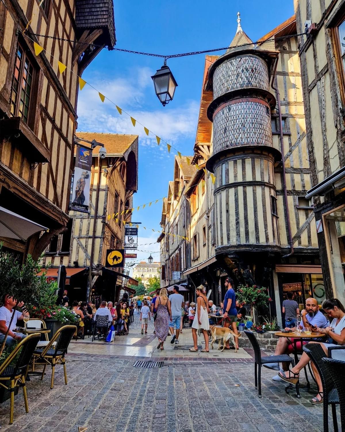 Apartament Le Sacre Troyes Zewnętrze zdjęcie